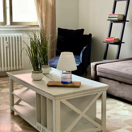 Exclusive Deluxe Between Duomo & San Siro Apartament Mediolan